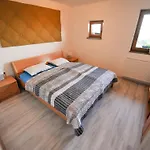 Relax And Rustic With Terrace