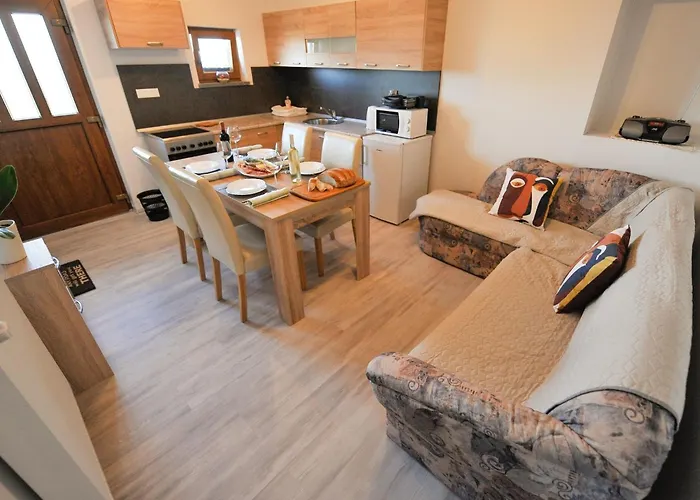 Relax And Rustic With Terrace Апартаменты *