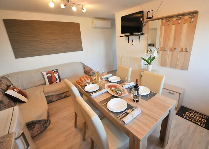 Апартаменты Relax And Rustic With Terrace Брежице