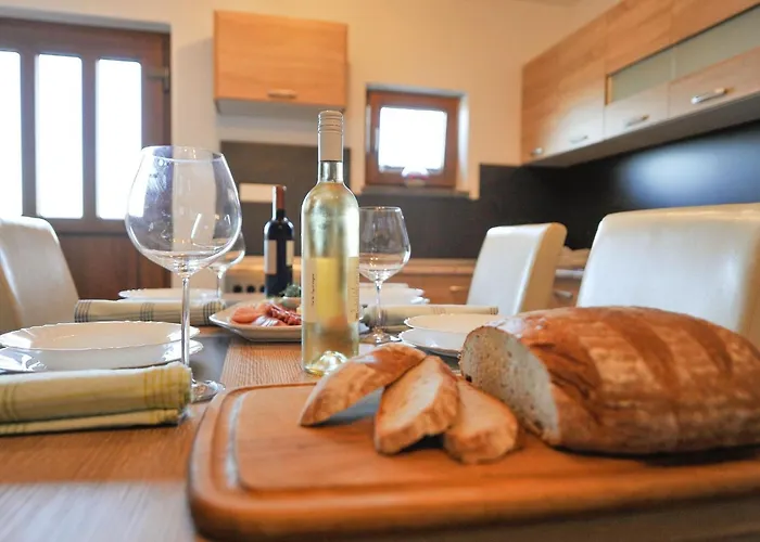 Апартаменты Relax And Rustic With Terrace