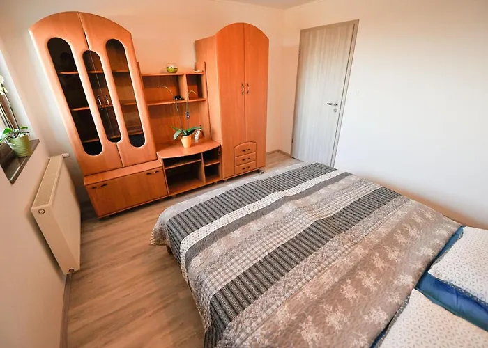 Relax And Rustic With Terrace