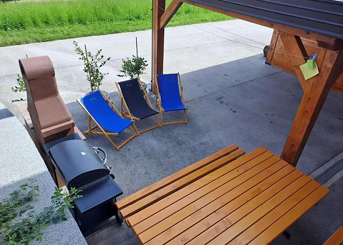 Relax And Rustic With Terrace Брежице